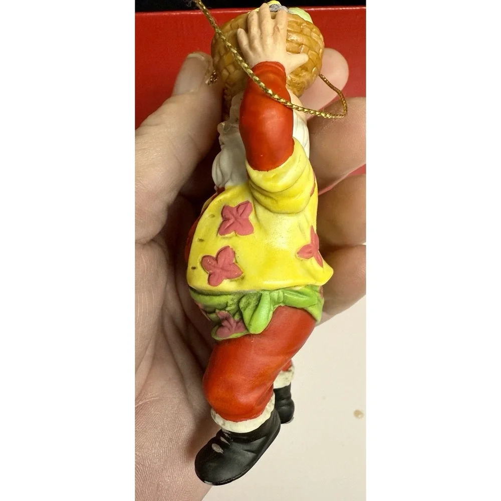 Danbury Mint TAHITI‎ Santa Around The World Christmas Ornament